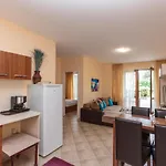 Aparthouse Paradise Bay *