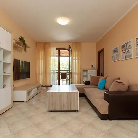 Aparthouse Paradise Bay *