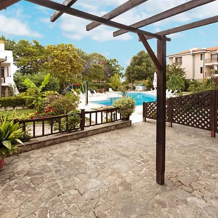 Aparthouse Paradise Bay *