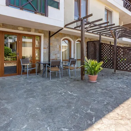 Aparthouse Paradise Bay Apartman