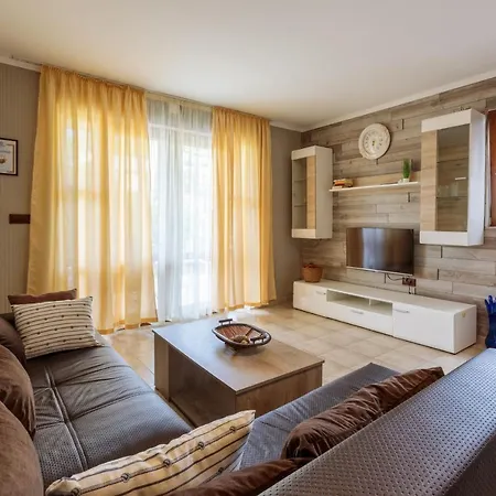 Aparthouse Paradise Bay Apartman *