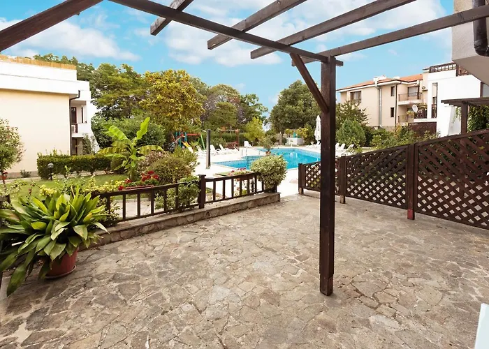 Aparthouse Paradise Bay *